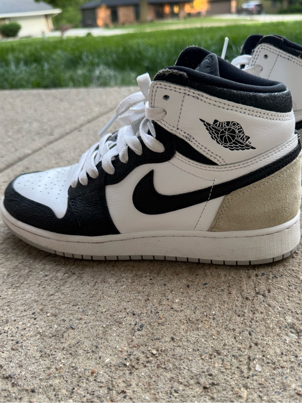 Nike Kids Air Jordan High-Top Sneakers White Black Tan